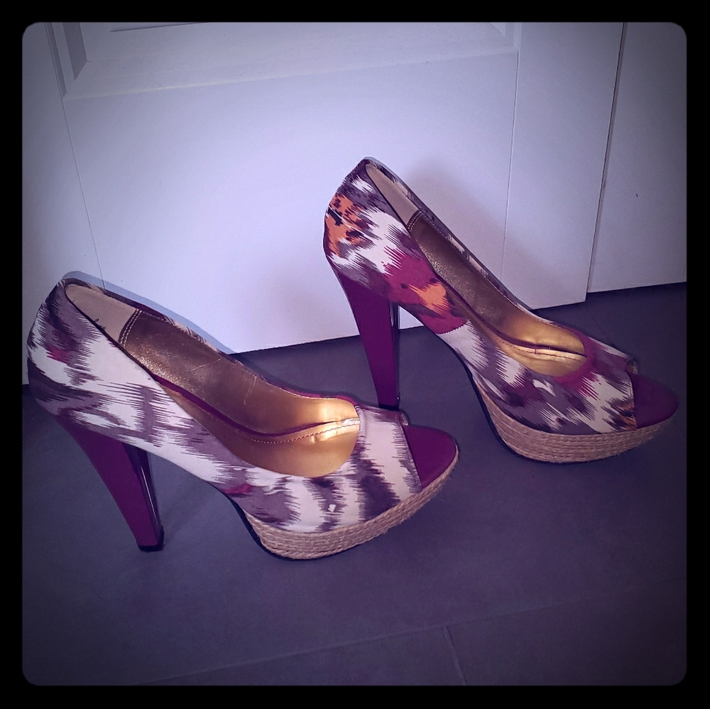 Womens Bamboo size 9 heels